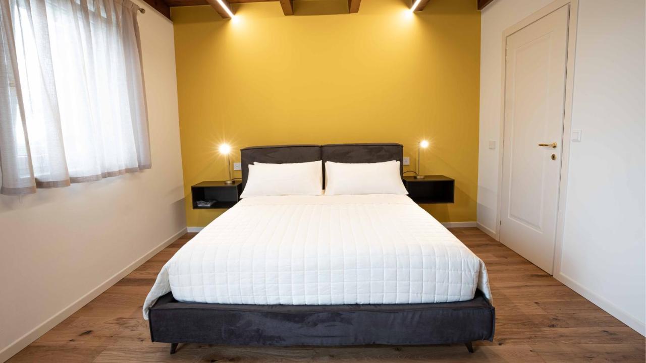 Bed and Breakfast Residenza Vesentini Pastrengo Exterior foto