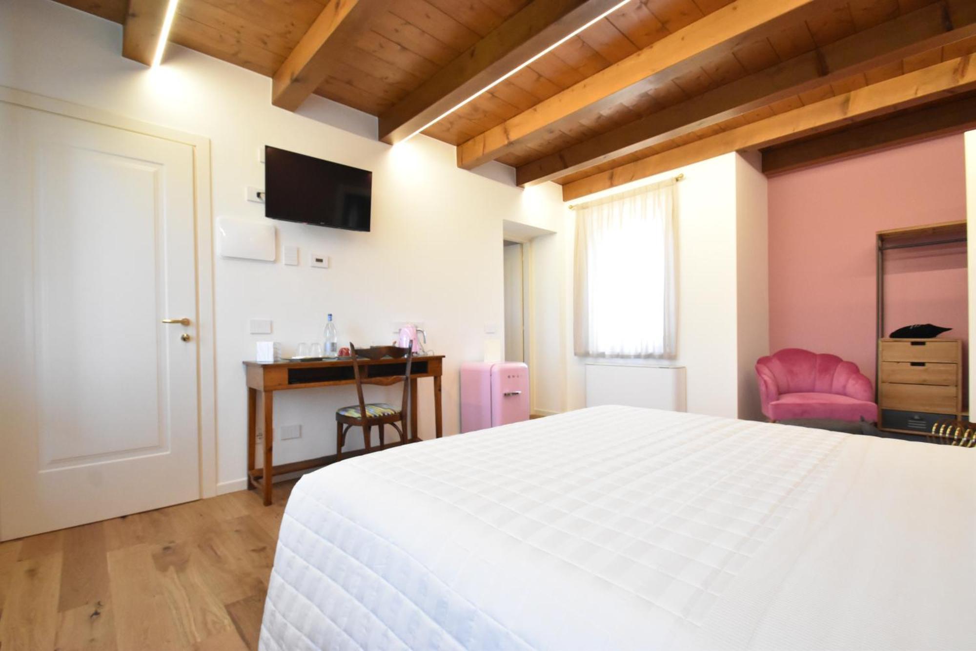 Bed and Breakfast Residenza Vesentini Pastrengo Exterior foto