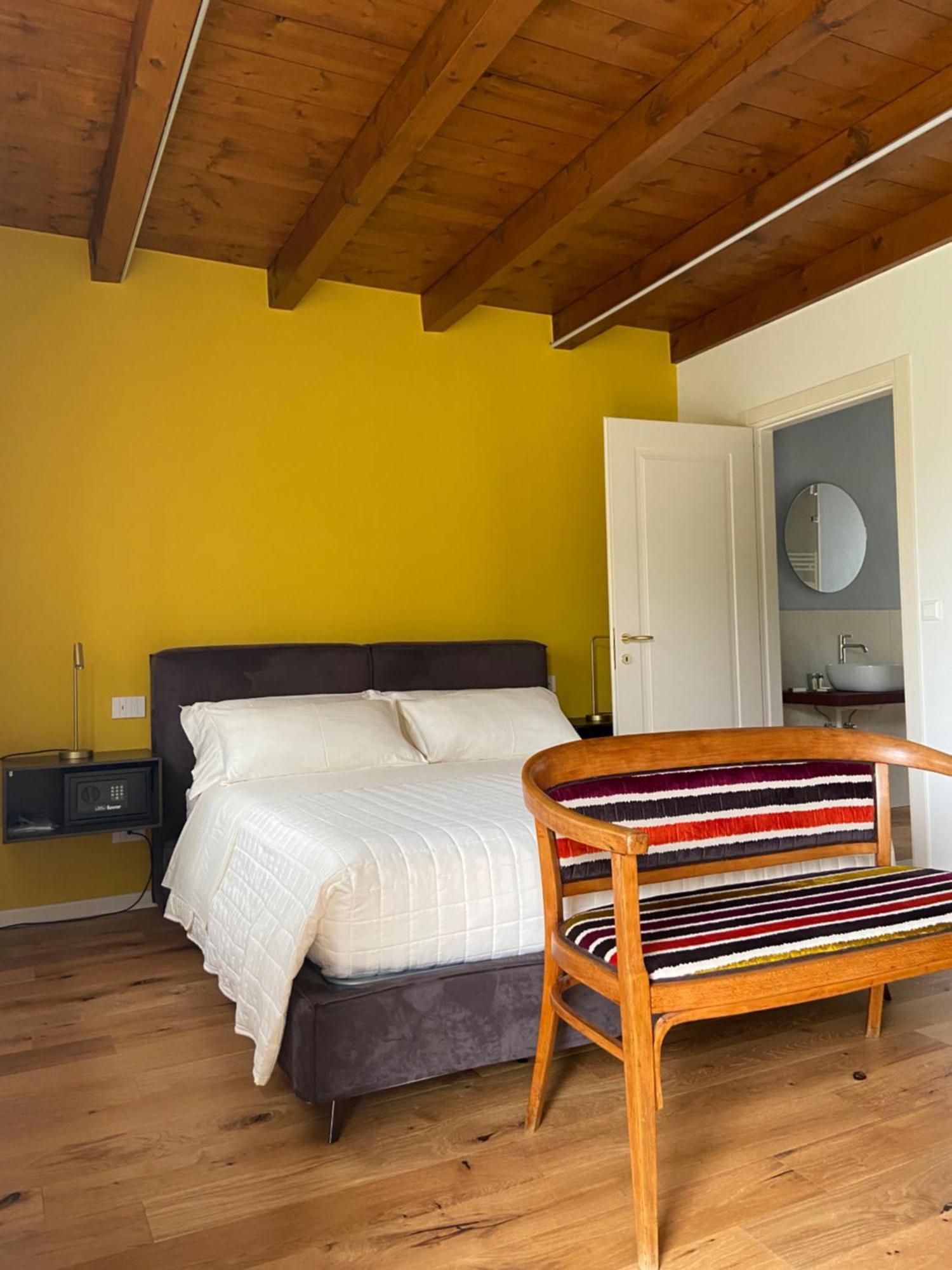 Bed and Breakfast Residenza Vesentini Pastrengo Exterior foto